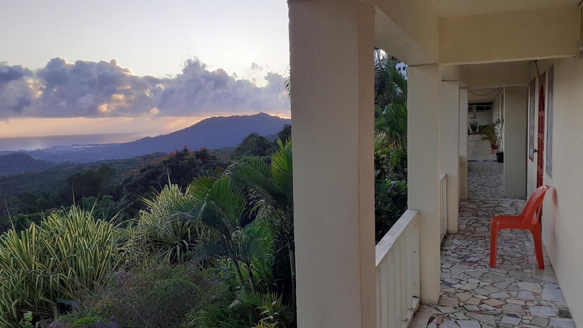 Dave Parker Eco Lodge Hotel Apia Esterno foto